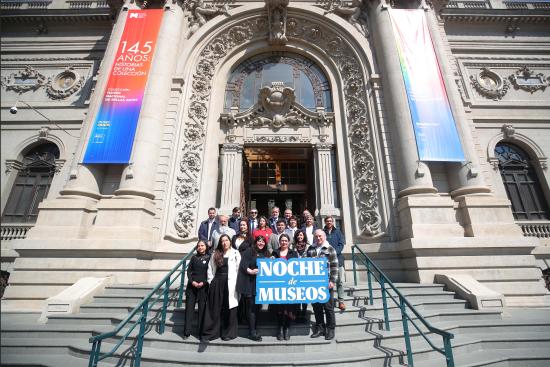 Frontis del MNBA con autoridadades en lanzamiento Noche de Museos 2026